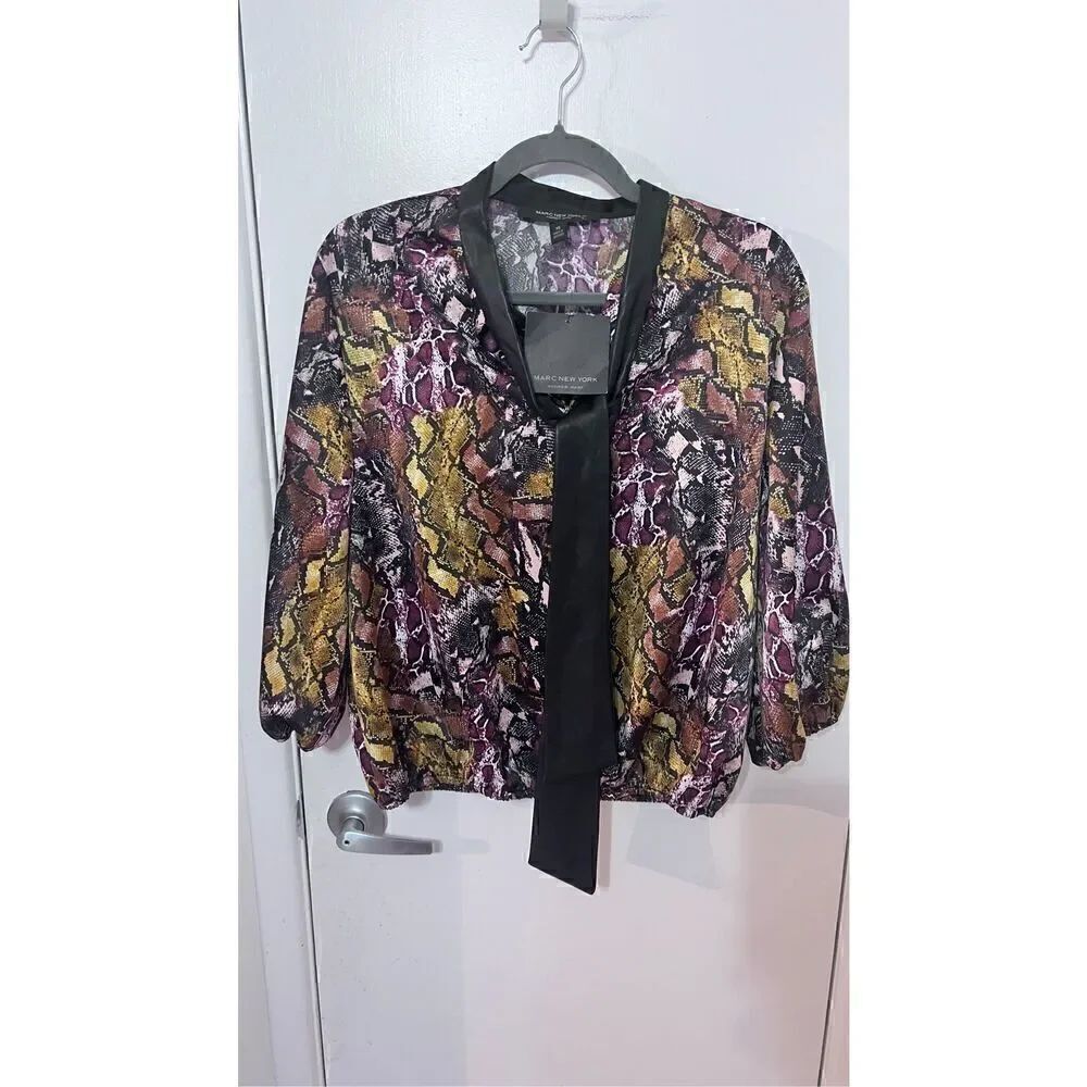 Marc New York Snakeskin Leather Bow Collar Blouse Womens SZ XS New